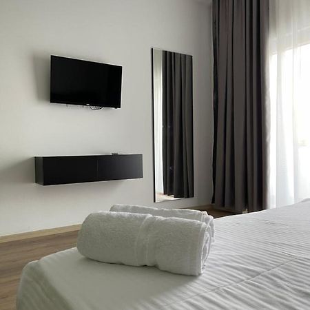 Ladi Rooms Tirana Exterior photo